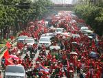 Cerca de 10.000 "camisas rojas" se manifiestan contra el Gobierno tailandés