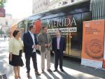 El tranvía de Sevilla paseará la imagen de la 62 edición del Festival de Teatro Clásico de Mérida