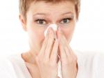 Expertos alertan de que sonarse mal la nariz puede generar sinusitis, neumonía o bronquiolitis