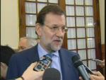 Rajoy considera "absurdo" que Zapatero cite el 23-F en una pregunta económica