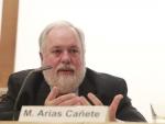Arias Cañete dice que rectificará ante la Eurocámara "muchas afirmaciones inexactas" sobre su persona