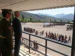 Morenés entrega los diplomas de sargento a 485 militares en Talarn (Lleida)