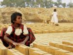 El trabajo desciende en la India, el país con más menores explotados