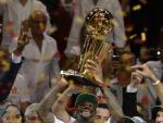 Los Miami Heat ganan el trofeo de la NBA