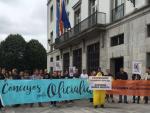Xunta Pola se concentra ante Delegación de Gobierno frente a los "ataques a los derechos lingüísticos"