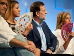 Rajoy afirma que el "debate de caras" del PSOE es "una burla a los españoles"