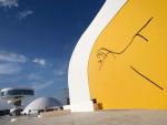El Niemeyer se abre al mundo como un lugar para el diálogo entre culturas