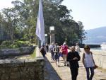 Casi medio millar de personas recuerdan a las víctimas del franquismo en la Illa de San Simón (Pontevedra)