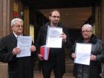 ICV denuncia en el Consulado argentino 47 casos de víctimas del franquismo