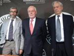 Vargas Llosa y Muñoz Molina elogian el nuevo ensayo de García de la Concha