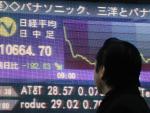 El Nikkei registra el mayor batacazo en seis meses