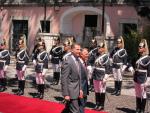 El Rey pone en valor el "coraje" y "sacrificio" con que españoles y portugueses afrontan la crisis