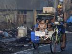 Los muertos por el tifón Haiyan superan los 5.600 en Filipinas