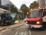 Seis heridos en una colisión entre un camión y un tranvía en Barcelona