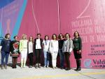 Un mural reivindica en Valdecilla la lucha de las mujeres contra el cáncer de mama