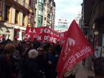Contrarios a los tratados de libre comercio recorren las calles de Gijón