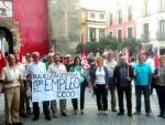 Nueva protesta de la plantilla del Alcázar tras aprobar la asamblea continuar con las movilizaciones