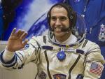 Dos astronautas saldrán mañana de la estación espacial a reparar un equipo