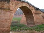 Úbeda por la Cultura lamenta que ni Ayuntamiento ni Junta hagan nada por el sumergido puente de Ariza