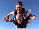 Zidane se lanza en paracaídas