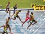 Bolt recupera la corona mundial de 100 metros con 9.77