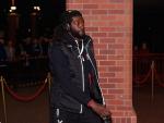 El Lyon rechaza a Adebayor por fumar y beber mientras negociaban su contrato