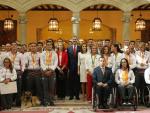Felipe VI recalca el "orgullo" por los deportistas olímpicos y paralímpicos "más allá de medallas o diplomas"