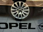 Opel llama a una urgente revisión de seguridad de los modelos Adam y Corsa