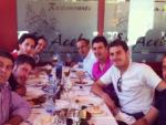 Iker Casillas disfruta de una comida entre amigos