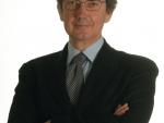 El presidente de Telecom Italia, Franco Bernabè, presenta su dimisión