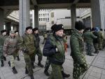 Ucrania disuelve el legislativo de Crimea y denuncia una invasión de tropas rusas