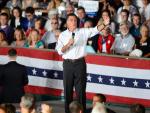Romney niega que su campaña necesite "un cambio"