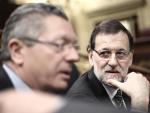 Rajoy mantiene su viaje a China, mientras gestiona el relevo de Gallardón