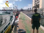 La Guardia Civil intercepta un barco que pretendía pescar en una zona protegida de Gran Canaria