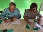 Cordero firma un protocolo de colaboración entre Felcode y la Federación Dominicana de Distritos Municipales