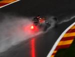 Alonso y Sainz se sitúan undécimo y noveno tras una jornada acortada por la lluvia