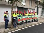 Trabajadores de Elnosa denuncian ante el Parlamento que el BNG "quiere cerrar" su empresa y reprueban al "sátrapa" Lores