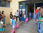 La Junta destaca la "total normalidad" en el inicio del curso este miércoles para 136.392 escolares en Extremadura