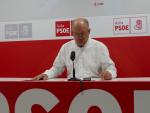 El portavoz socialista en la Diputación de Ávila ofrece "integrar" y "unir" al PSOE abulense