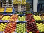 Bruselas financiará con 12,8 millones la retirada adicional de fruta de hueso