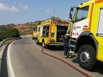 Extinguido un incendio de pasto en calle Batel y carretera de los Yankis en Algeciras