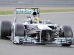 Hamilton lidera la primera sesión de entrenamientos en Singapur