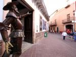 Restauran emblemática escultura de Don Quijote en La Habana