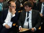 El presidente de la Generalitat, Carles Puigdemont junto al conseller de Presidencia, Jordi Turull