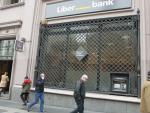 Liberbank saca por vez primera a su consejero delegado para aplacar las dudas