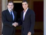 Mariano Rajoy y Pedro Sánchez en Moncloa.