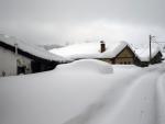 El pueblo asturiano de Pajares cubierto de nieve