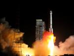 Lanzamiento de satélites de comunicaciones chinos en diciembre de 2017 (Xinhua)