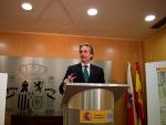 l ministro de Fomento, Iñigo de la Serna, durante la presentación de la Variante de Lanestosa (N-629) hoy en Santander. EFE/Pedro Puente Hoyos