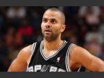 Parker, de 35 años, quien ganó cuatro títulos de la NBA con los Spurs, tiene como misión respaldar al base titular Kemba Walker (EFE)